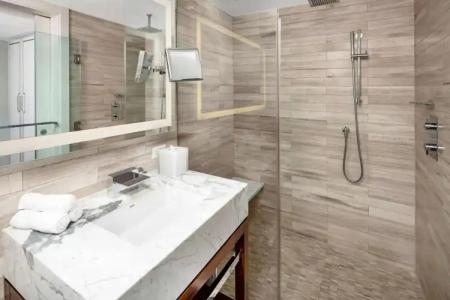 Baannueng at Aree 5 - 9