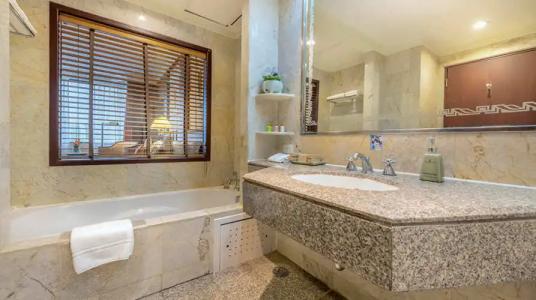 Ramada by Wyndham Bangkok Chaophya Park - 8