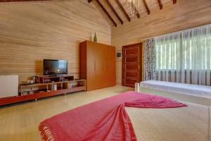 Villa Lukka, Чиралы