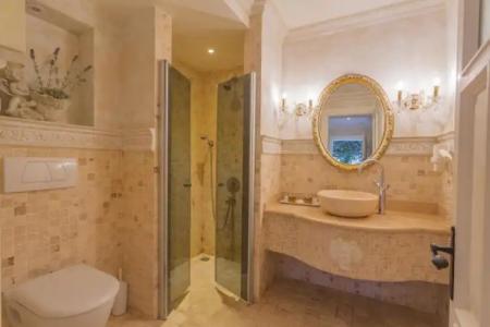 Lukka Exclusive – Adult Only +12 - 80