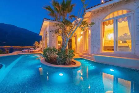 Lukka Exclusive – Adult Only +12 - 65