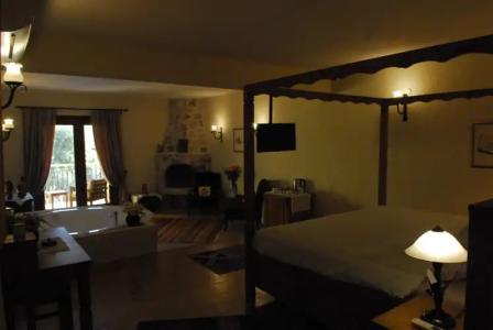 Mandarin & Mango Boutique - 25