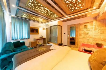 Holiday Business - 17