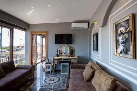 Holiday Business - 47