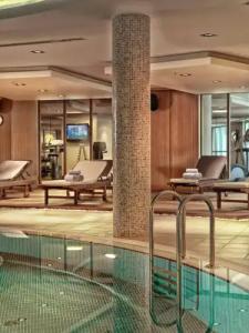 Delta Hotels by Marriott Istanbul West - 23