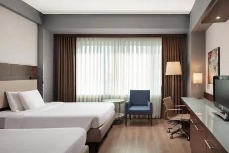 Delta Hotels by Marriott Istanbul West - 5