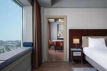 Delta Hotels by Marriott Istanbul West - 6