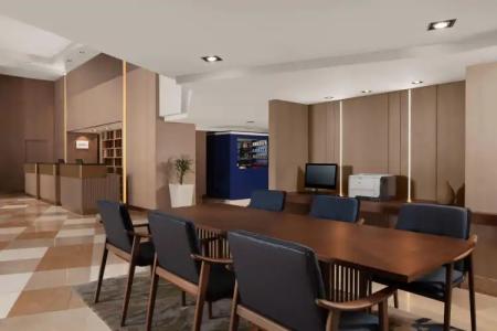 Delta Hotels by Marriott Istanbul West - 14