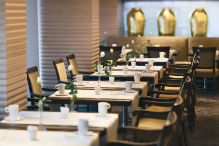 Mövenpick Izmir - 12