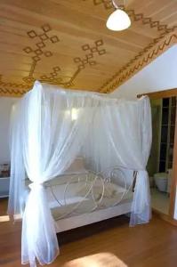 Des Etrangers - Special Category - 31