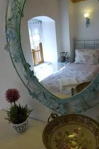 Des Etrangers - Special Category - 32