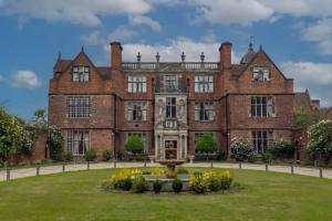 Castle Bromwich Hall; Sure Hotel Collection by Best Western, Бирмингем