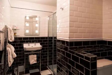 Best Western Plough & Harrow - 59