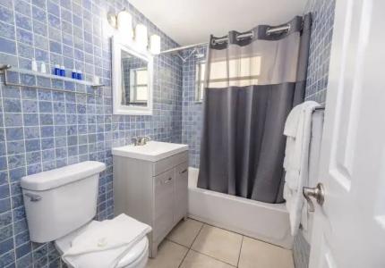 Suites on South Beach - 8