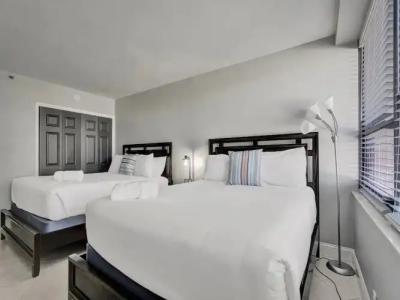 The Alexander All Suites - 498