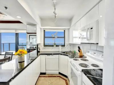 The Alexander All Suites - 207