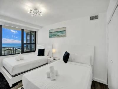 The Alexander All Suites - 42