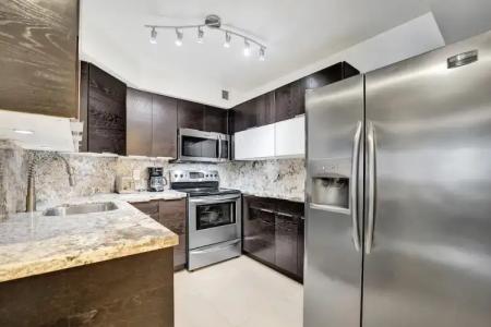 The Alexander All Suites - 681