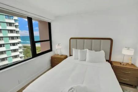 The Alexander All Suites - 462