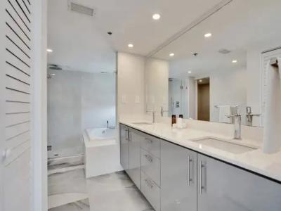 The Alexander All Suites - 774