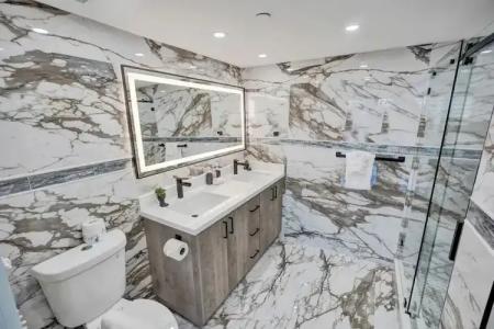 The Alexander All Suites - 765