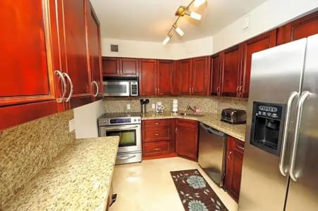 The Alexander All Suites - 618