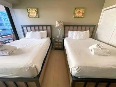 The Alexander All Suites - 641