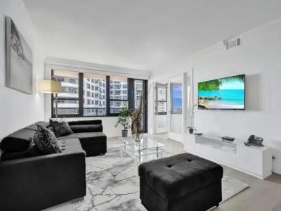 The Alexander All Suites - 308