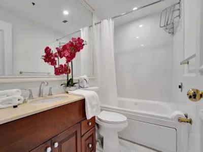 The Alexander All Suites - 136