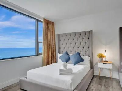 The Alexander All Suites - 688