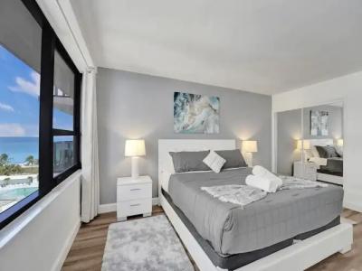 The Alexander All Suites - 261