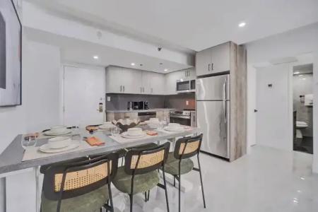 The Alexander All Suites - 628