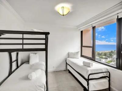 The Alexander All Suites - 56