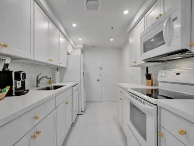 The Alexander All Suites - 533