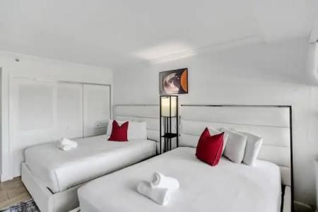 The Alexander All Suites - 495