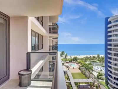 The Alexander All Suites - 695