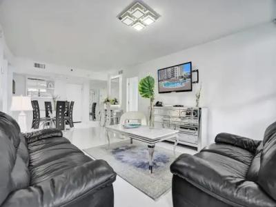 The Alexander All Suites - 377