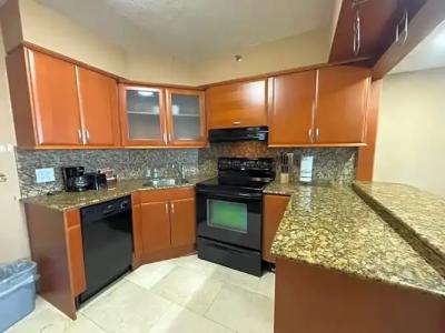 The Alexander All Suites - 654