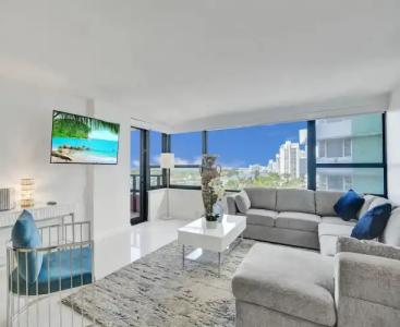 The Alexander All Suites - 277