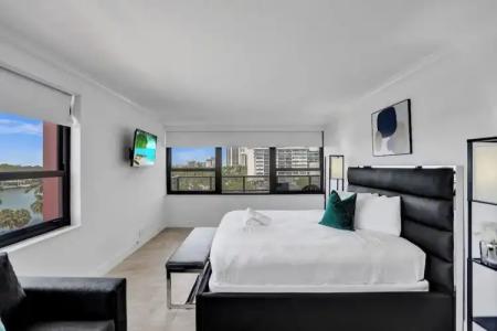 The Alexander All Suites - 483