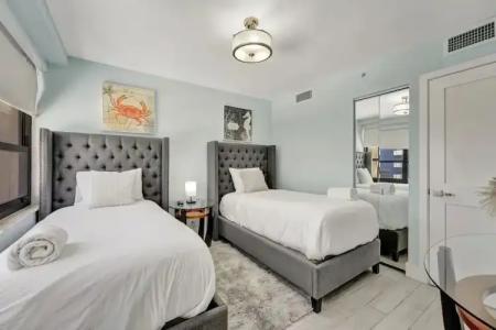 The Alexander All Suites - 562