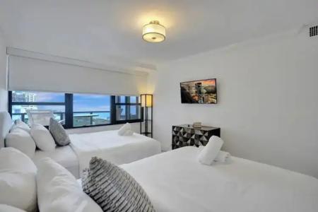 The Alexander All Suites - 449