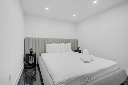 The Alexander All Suites - 573