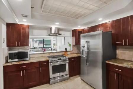 The Alexander All Suites - 518