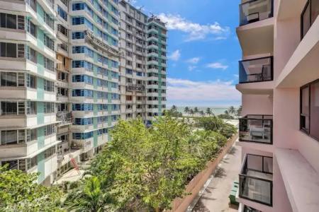 The Alexander All Suites - 629