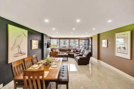 The Alexander All Suites - 398