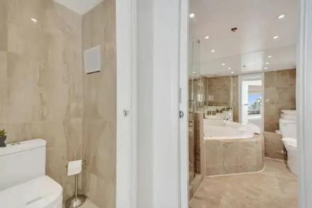 The Alexander All Suites - 549