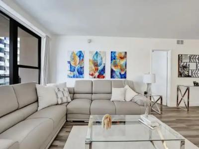 The Alexander All Suites - 281