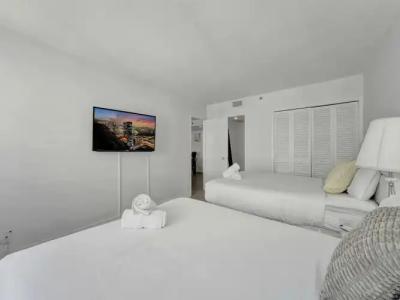 The Alexander All Suites - 361