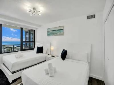 The Alexander All Suites - 257